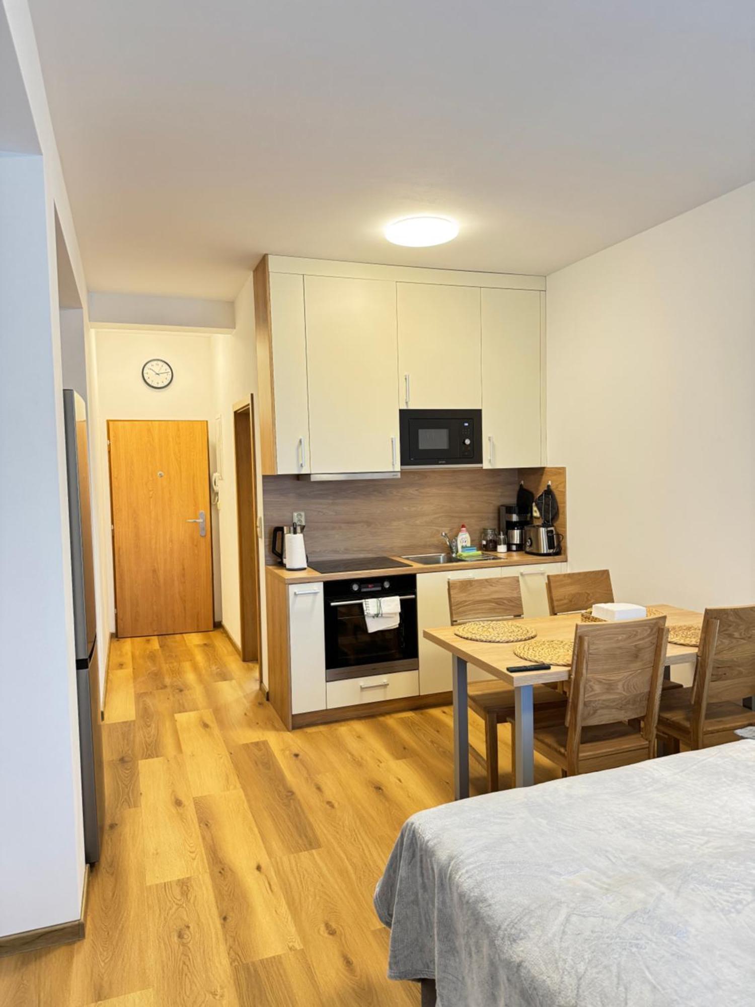 Riverside Apartment Praha Kültér fotó
